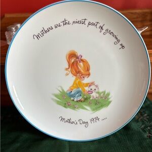 Charming Mother's Day 1974 Collectible Plate
